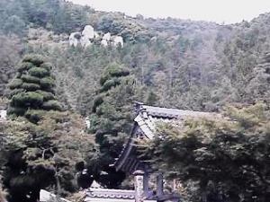 石像寺と石像寺裏山の磐座の写真