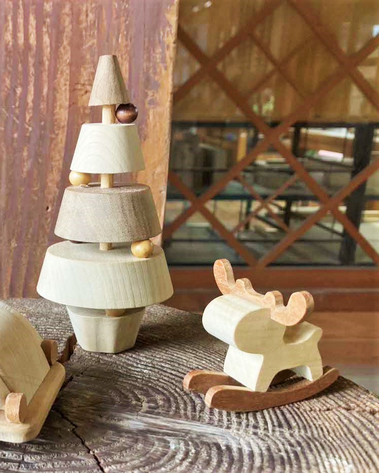 第4弾のプレゼントツリーとトナカイ