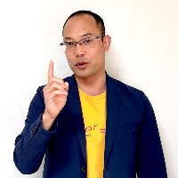 講師の岡崎健太さん