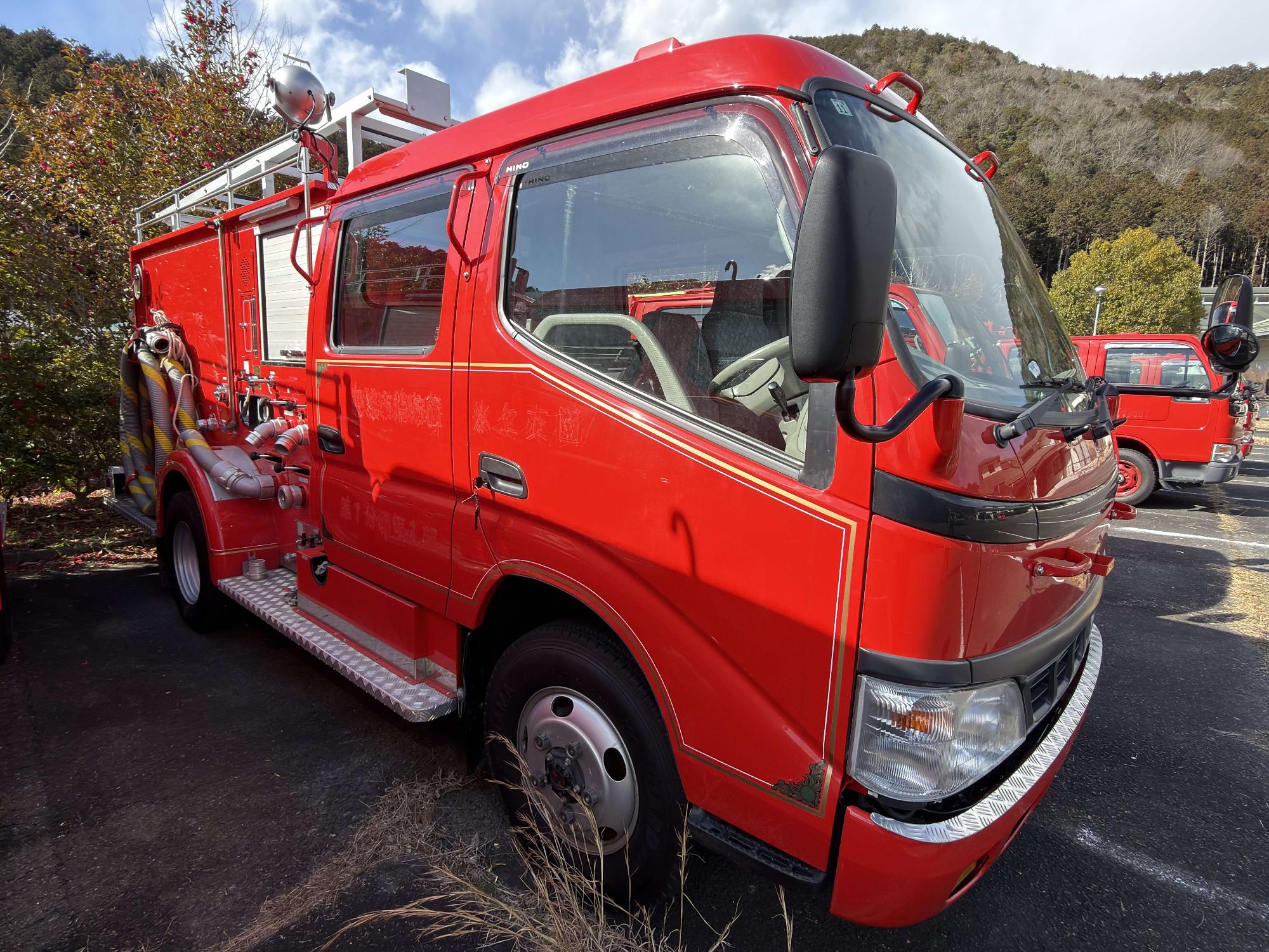 syoubousyaryou-hidari