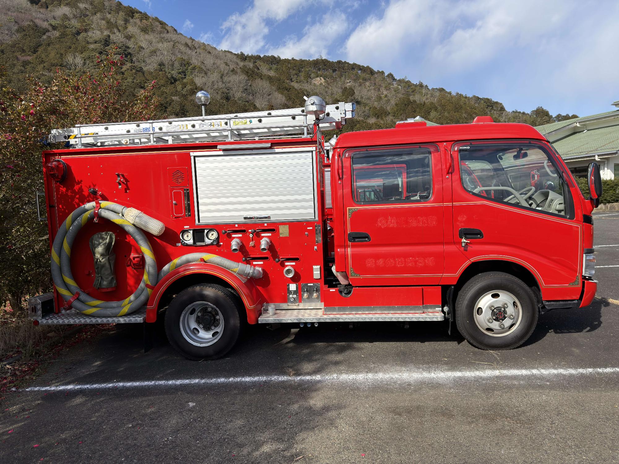 syoubousyaryou-hidari2