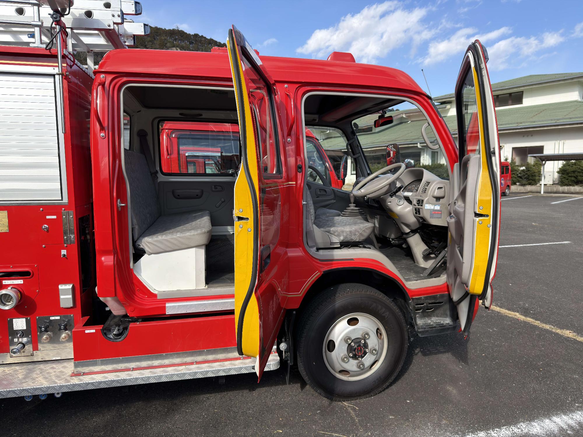 syoubousyaryou-sokumen2