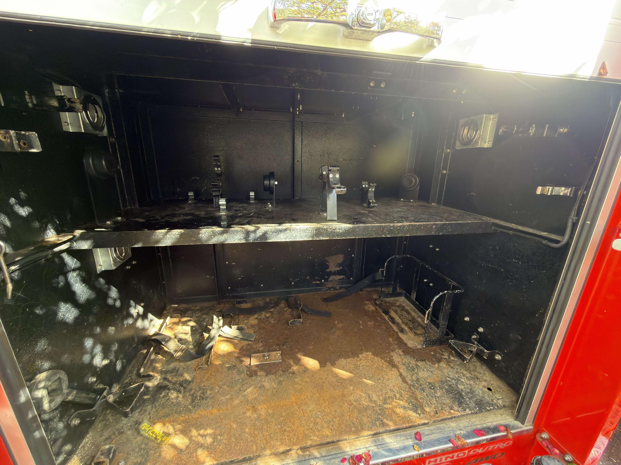 syoubousyaryou-syuunousupe-su-ura-nakami