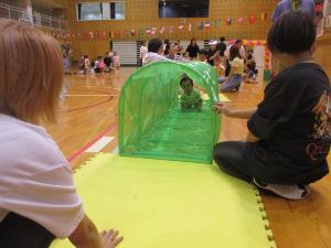 トンネルくぐりに挑戦