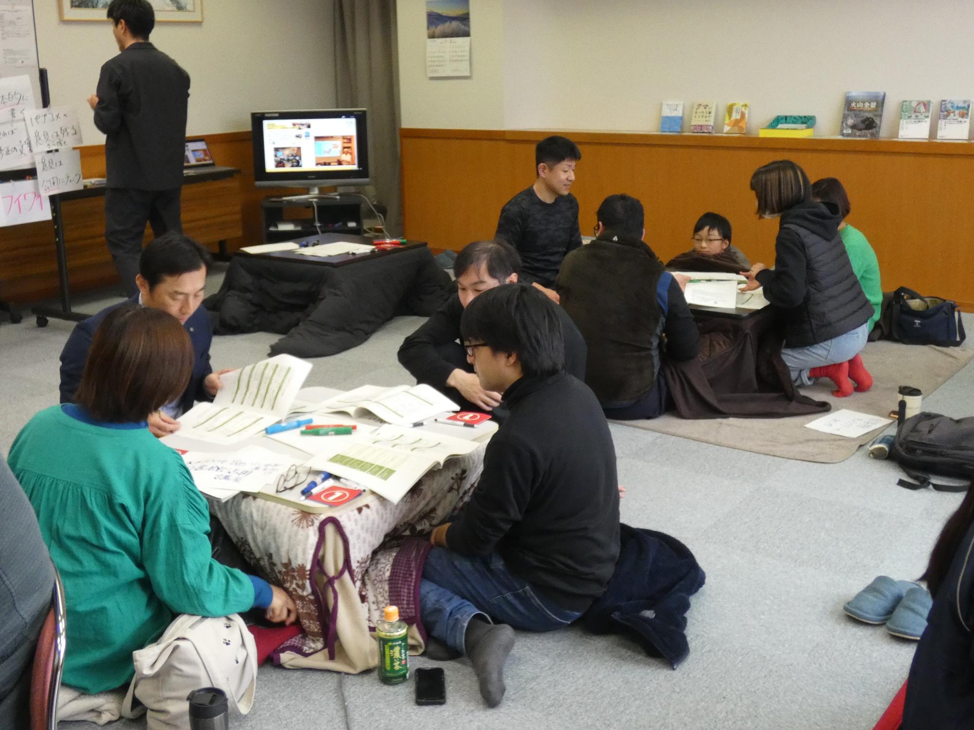 グループで意見共有の様子
