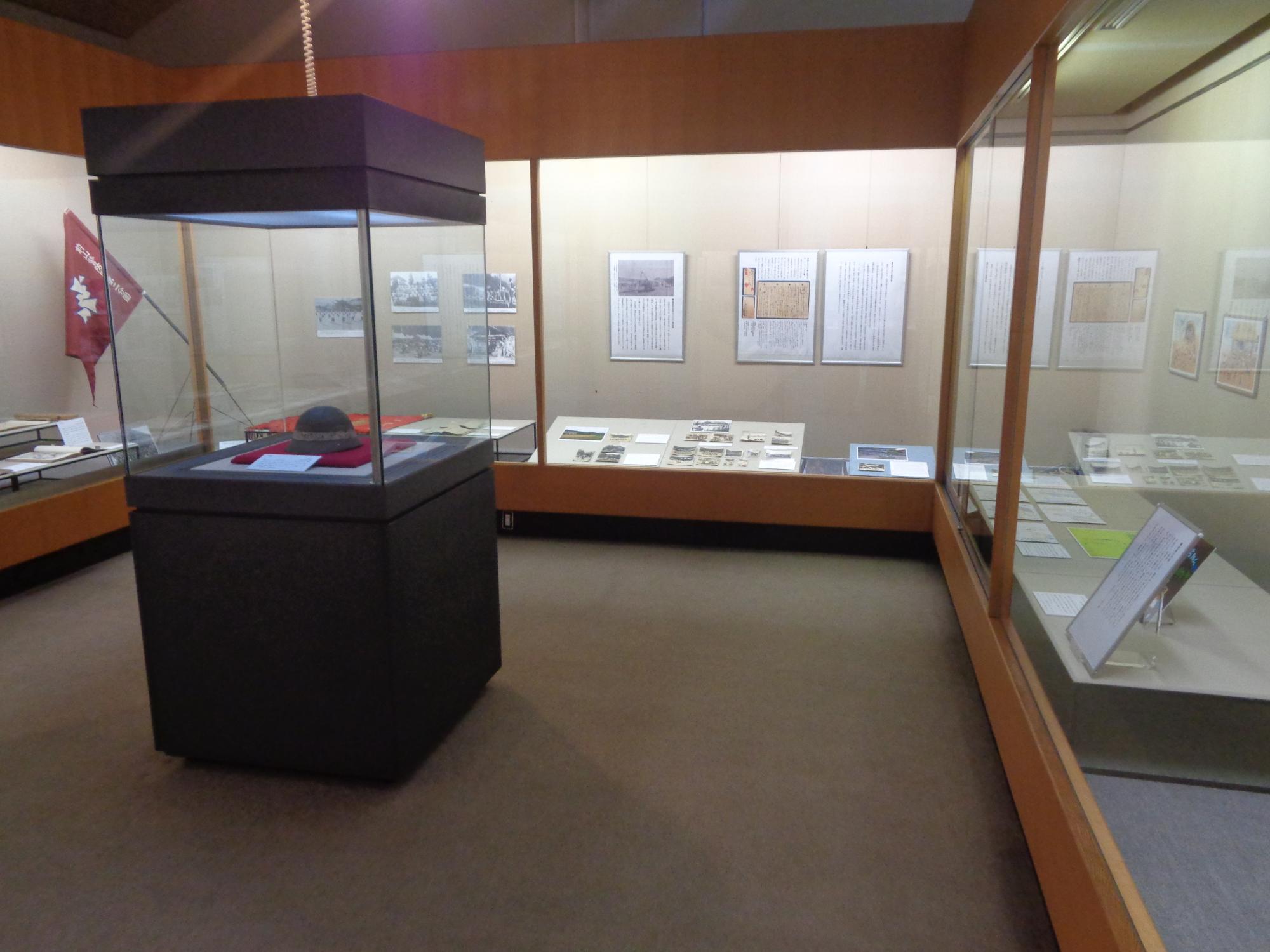 企画展の展示室写真