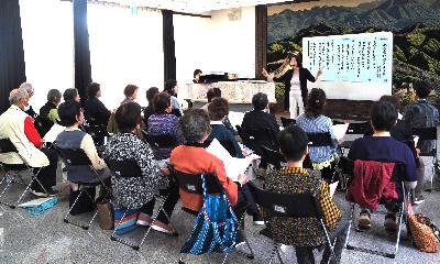 うた友倶楽部活動の様子